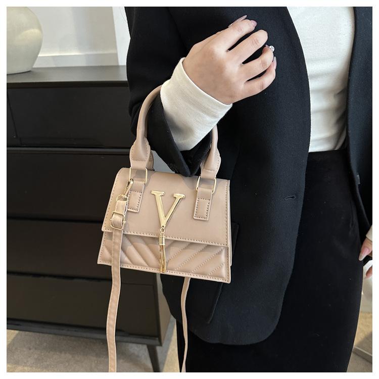 New Trendy Women's Shoulder and Cross - body Bags for Fashionable Style