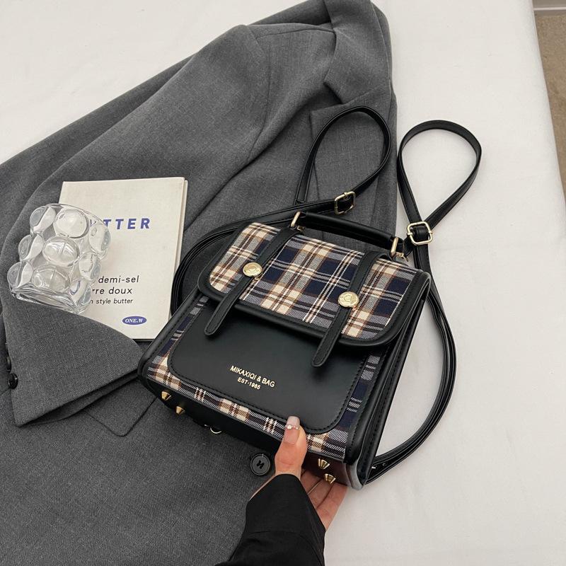 Korean Style Plaid Travel Backpack For Women 2024 New Fashion Fashion Out Shopping Hand Backpack Student School Bag