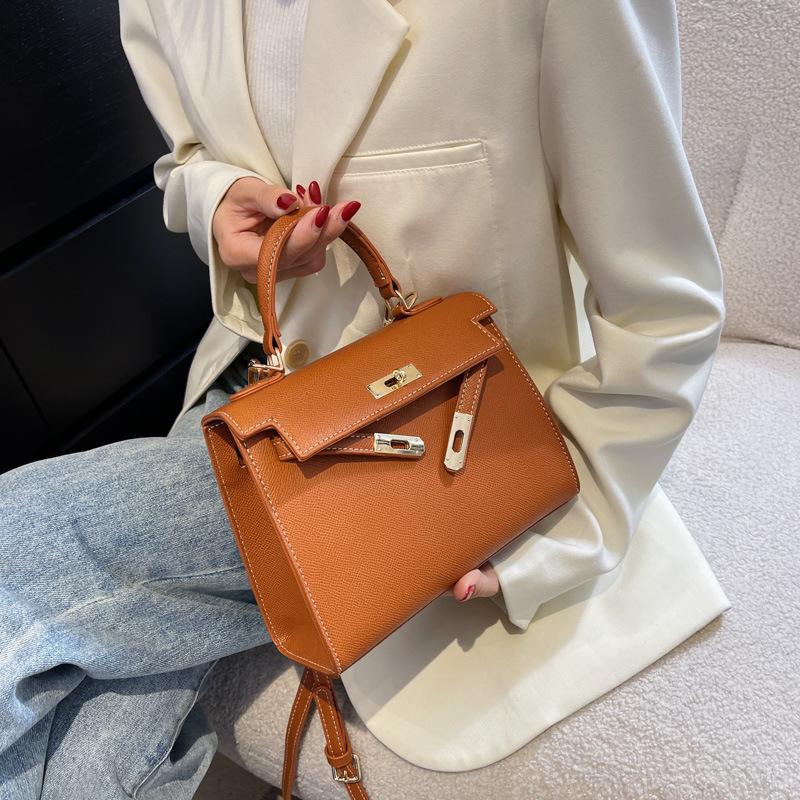 Cross-Border Bags Small Bag New Trendy Winter Textured Women's Bag Simple Shoulder Bag Fashionable All-Match Crossbody Kelly Bag