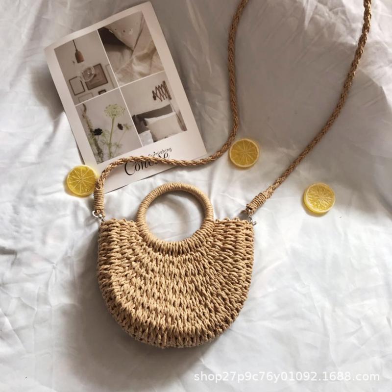 Handmade Minimalist Beach Bag: Rattan Woven Semi-circular Shoulder Crossbody Bag for Women- Minimalist Semi-Circular Straw Bag， Perfect for Travel & Storage