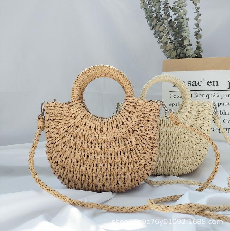 Handmade Minimalist Beach Bag: Rattan Woven Semi-circular Shoulder Crossbody Bag for Women- Minimalist Semi-Circular Straw Bag， Perfect for Travel & Storage