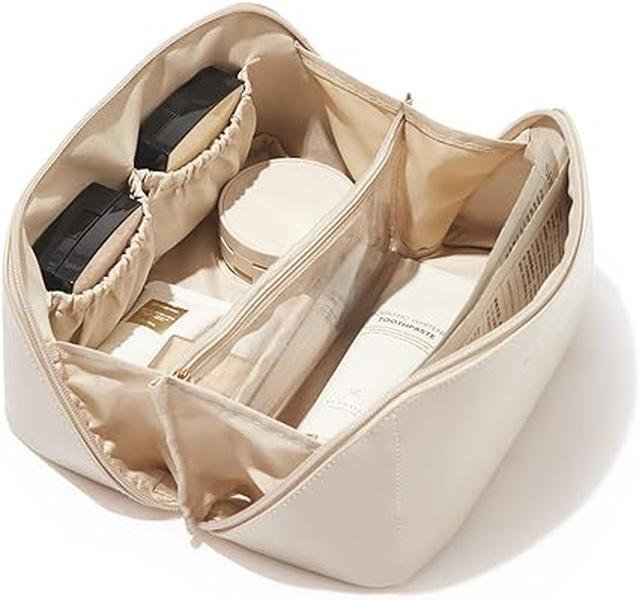 EACHY Travel Makeup Bag,Large Capacity Cosmetic Bags for Women,Waterproof Portable Pouch Open Flat Toiletry Bag Make up Organizer with Divider and Handle (White)