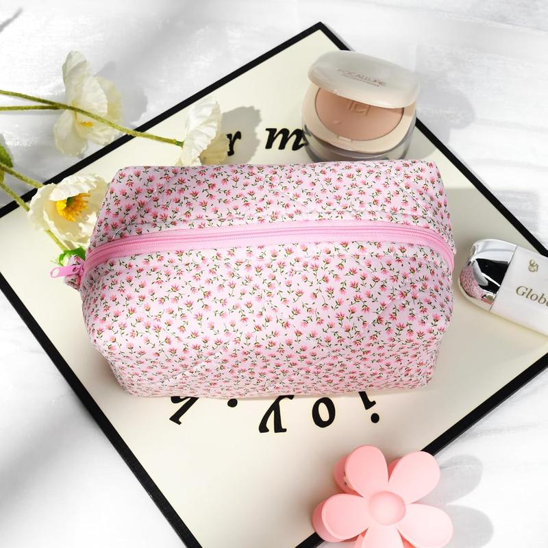 Quilted Makeup Bag Floral Cosmetic Bag Puffy Coquette Makeup pouch Aesthetic Cute Pink Travel Toiletry Bag Organizer cotton Makeup Brushes Storage Bag for Women