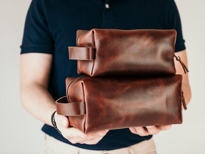 Personalized Groomsmen Gift, Dopp Kit Bag, Customized Leather Toiletry Bag, Monogram Mens Toiletry Bag, Leather Custom Gift for Guys, Men Wedding, Christmas Gift for Him