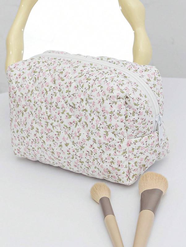 1ps Quilted Flower Makeup Bag Large Capacity Storage Organizer Makeup Accessory Toiletry Bag ,Toiletry Pouch Travel Skin Care Storage Bag Toiletry Bag Lipstick Bag Eyebrow Brush Bag, Suitable For Storing Small Items On A Daily Basis Or When Traveling.