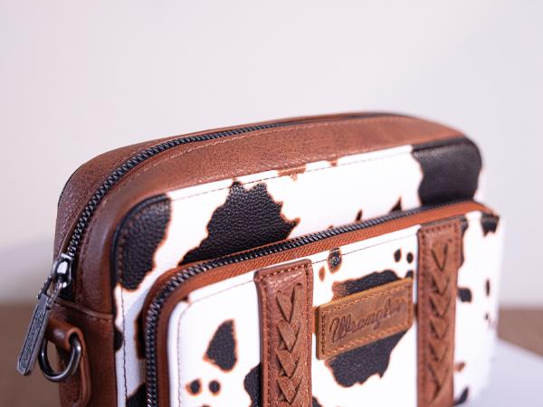 Wrangler Hot Sale Cow Print Crossbody Bag for Women Western Cowgirl Crossbody Purses with Guitar Strap