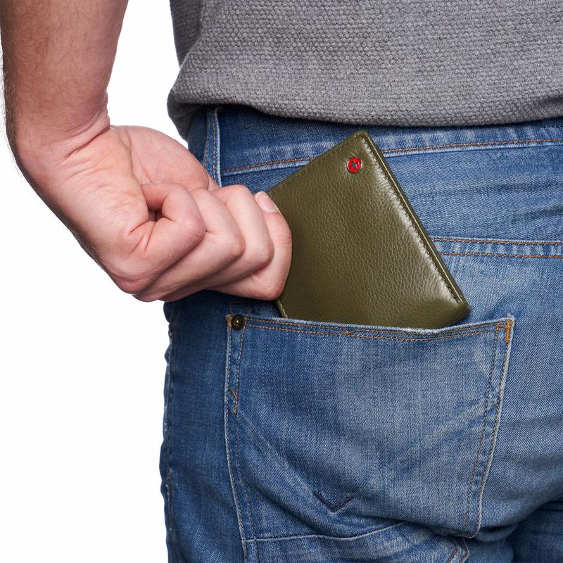Alpine Swiss RFID Protected Mens Spencer Leather Wallet Bifold 2 ID Windows Divided Bill Section Comes in Gift Box