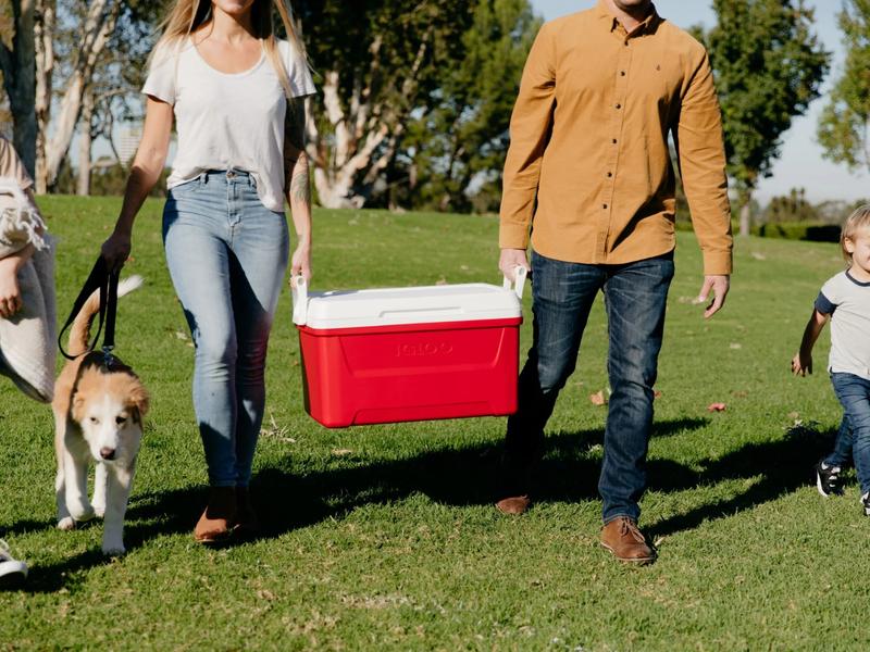 48 QT Laguna Ice Chest Cooler, Red